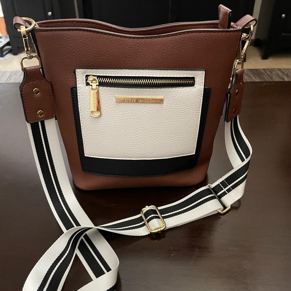 Steve Madden crossbody purse